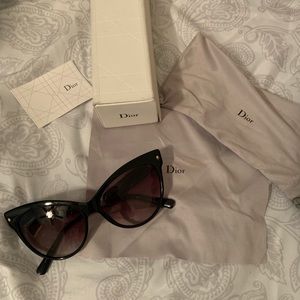 Christian Dior Cat Eye sunglasses 🕶